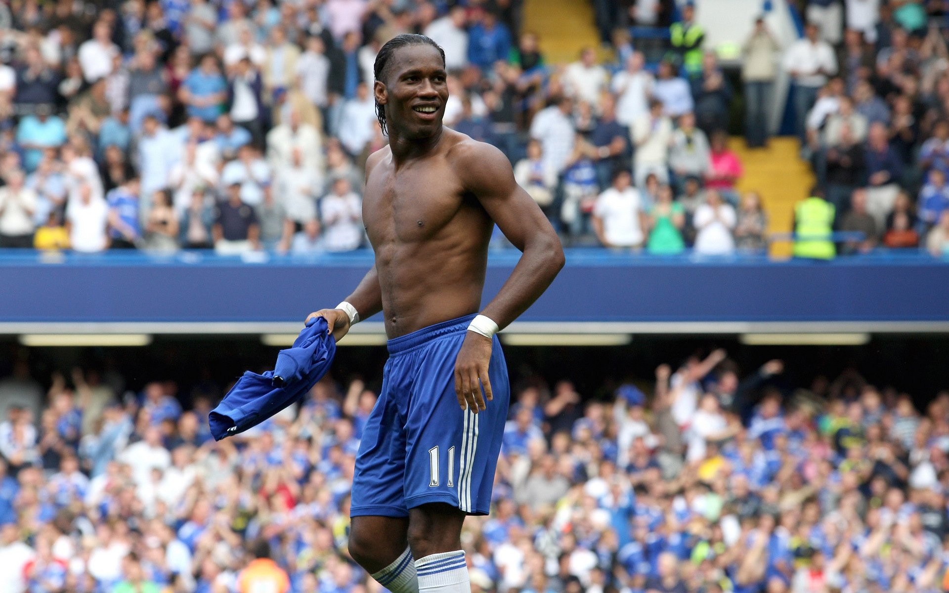 逆风翻盘的“奇迹队”——他们书写了历史,奇迹队海报